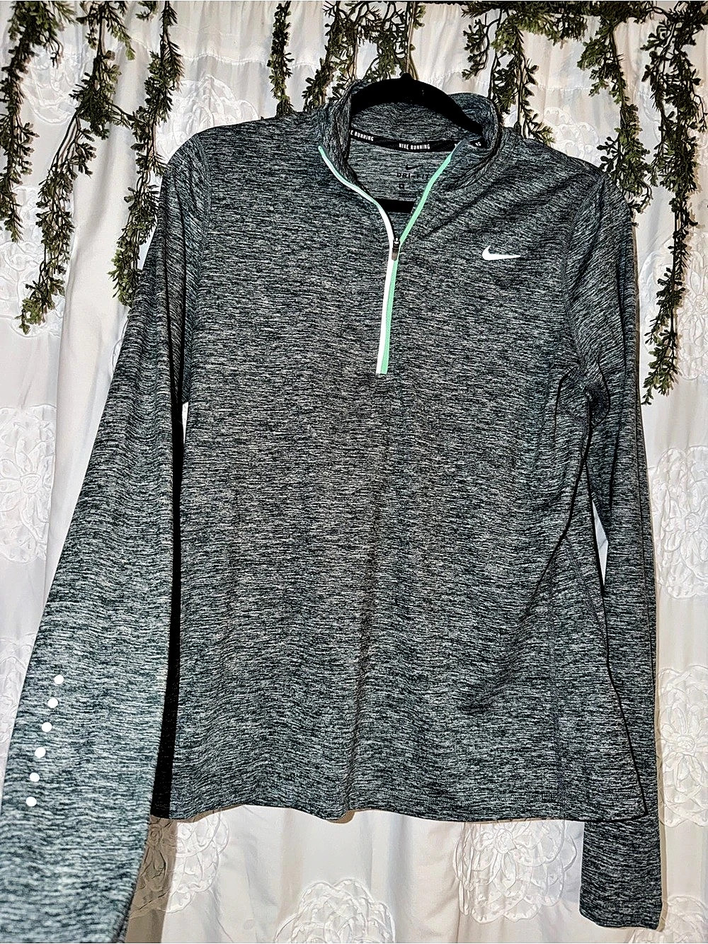 Nike Dri-FIT Element 1/2-Zip Top Gray & Green Medium